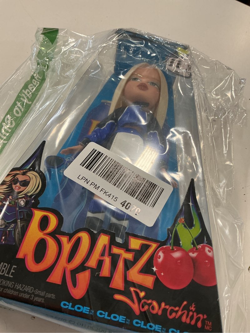 Condition photo showing Good Condition for bratz scorchin' cloe fashion doll with accessories