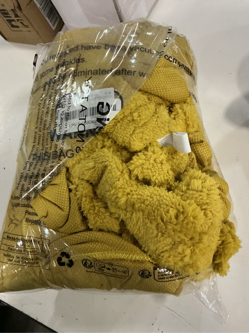 Condition photo showing Good Condition for fuangui recliner chair covers 4-pieces small recliner cover for recliner chair, non slip covers washable lazy boy recliner slipcovers/furniture protector for kids, dog, living room, 21
