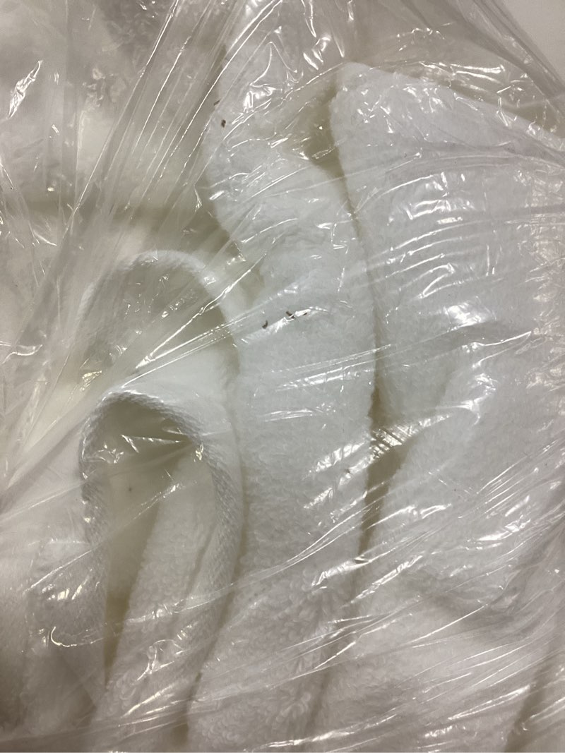 Condition photo showing Good Condition for classic organic turkish cotton bath sheet bundle (4 pieces), one size, white