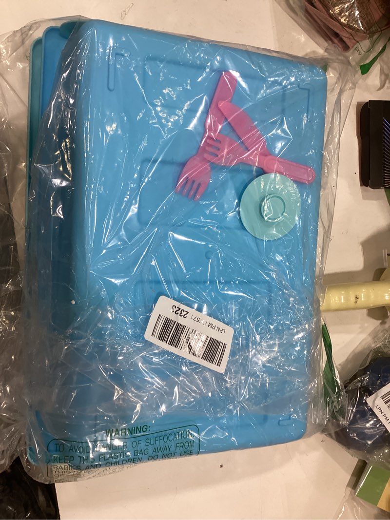 Condition photo showing Good Condition for Dishware toy