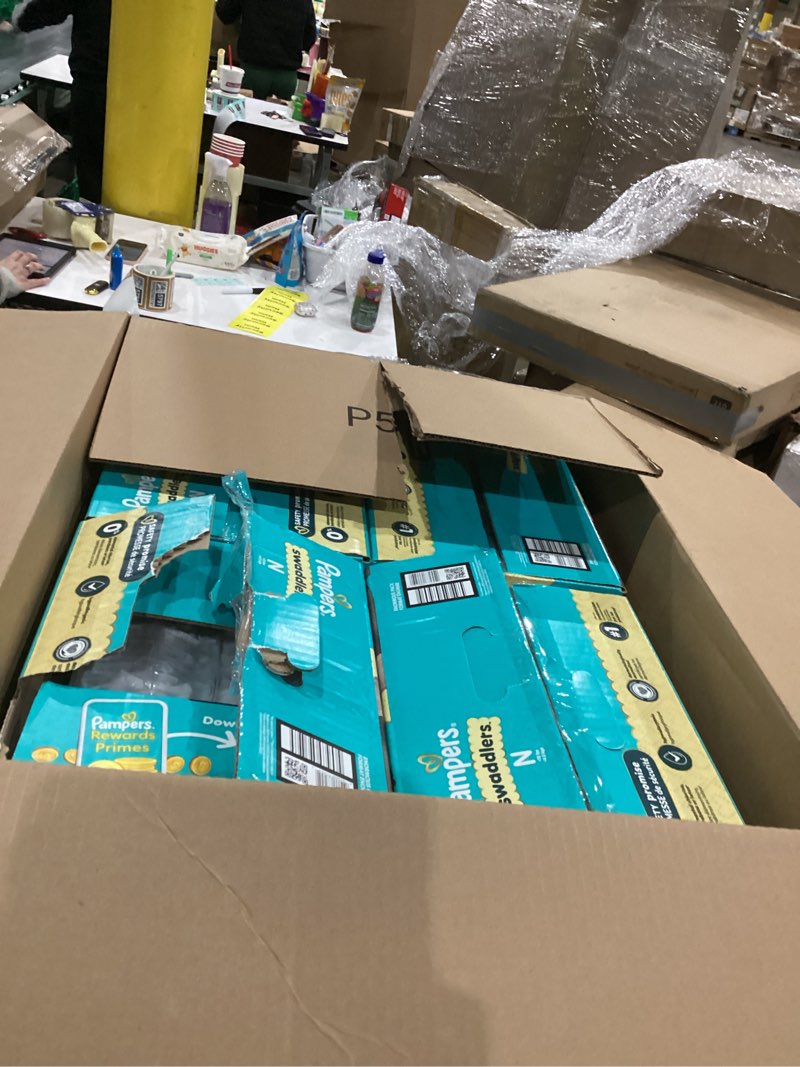 Condition photo showing Good Condition for Pampers Swaddlers Diapers, Size 0 (up to 10 lbs), 140 Count, Absorbent, Keeps Baby Dry and Comfortable, Skin Safe Disposable Baby Diaper (Packaging May Vary) Newborn 140