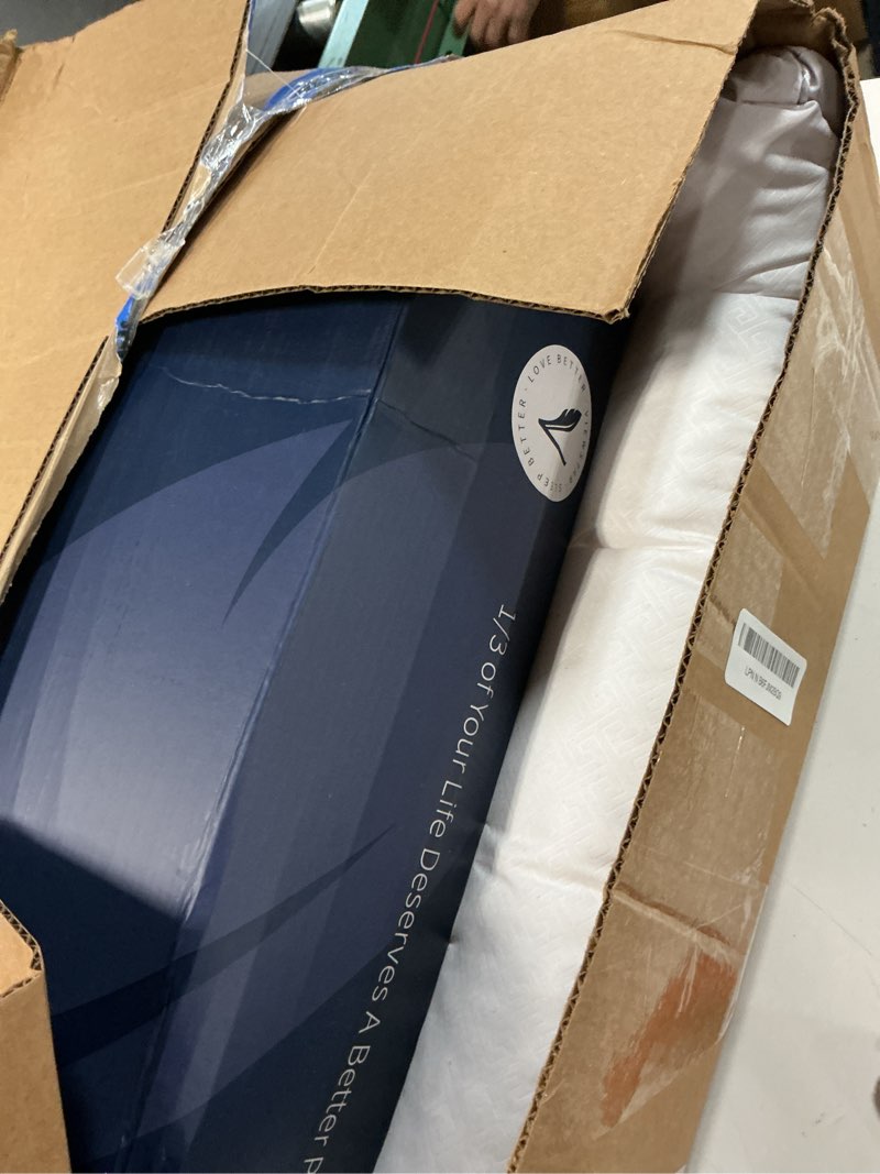 Condition photo showing Good Condition for viewstar pillows queen size set of 2, hotel quality, down alternative gusseted bed pillows for side, back, or stomach sleepers, white plush white queen