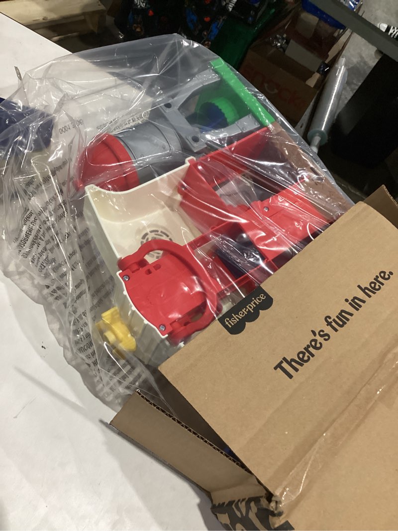 Condition photo showing New/Like New for Fisher-Price Little People Toddler Learning Toy Caring for Animals Farm Playset with Smart Stages for Pretend Play Kids Ages 1+ years (Amazon Exclusive)