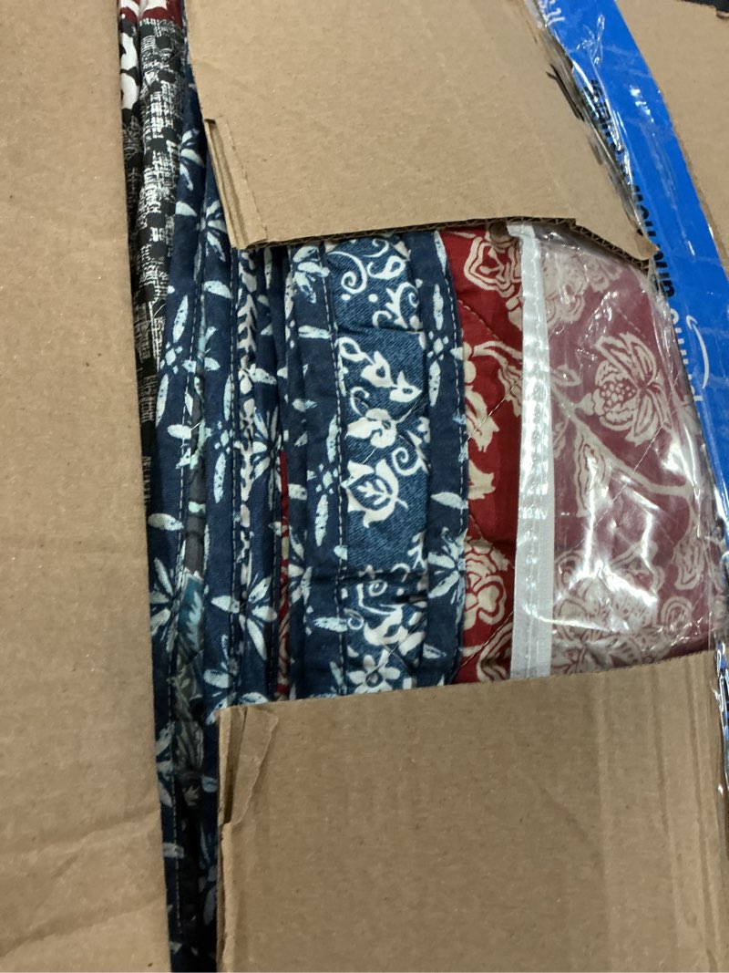 Condition photo showing Good Condition for secgo queen comforter set for bed - 100% cotton quilts queen size, burgundy bedspreads (90 * 98 inch) with 2 pillow shams, patchwork reversible lightweight bedding queen(90"x98") a-nocturne