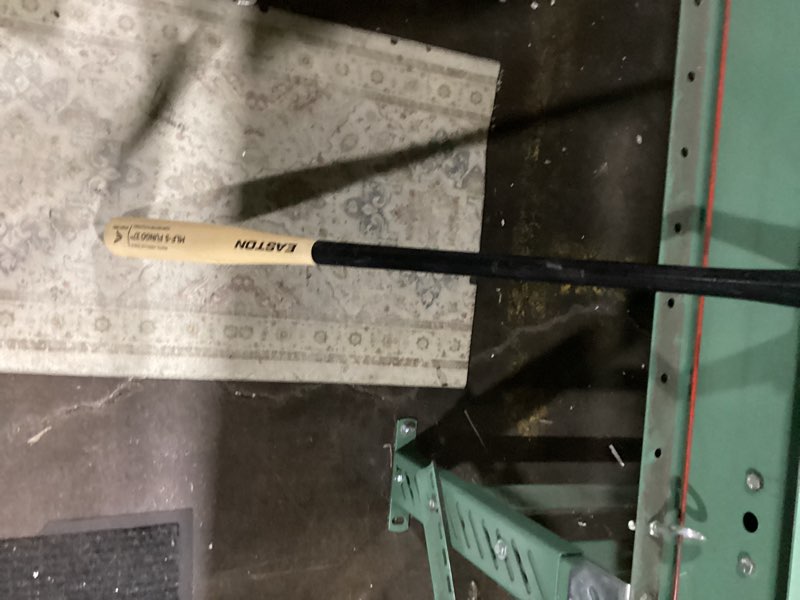 Condition photo showing New/Like New for easton mlf5 37" maple fungo bats black/clear 37