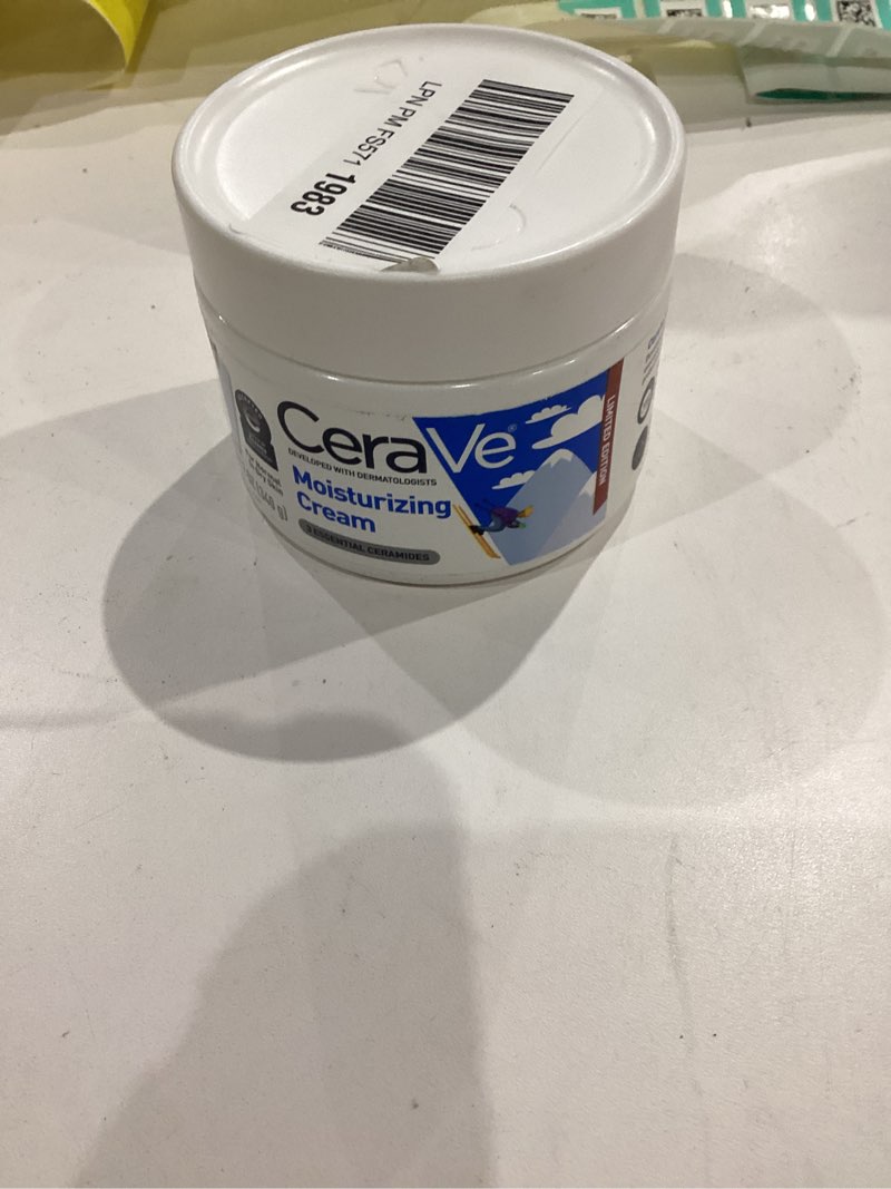 Condition photo showing Good Condition for CeraVe Après Ski Moisturizing Cream, Body and Face Moisturizer for Dry Skin, Hyaluronic Acid and Cer