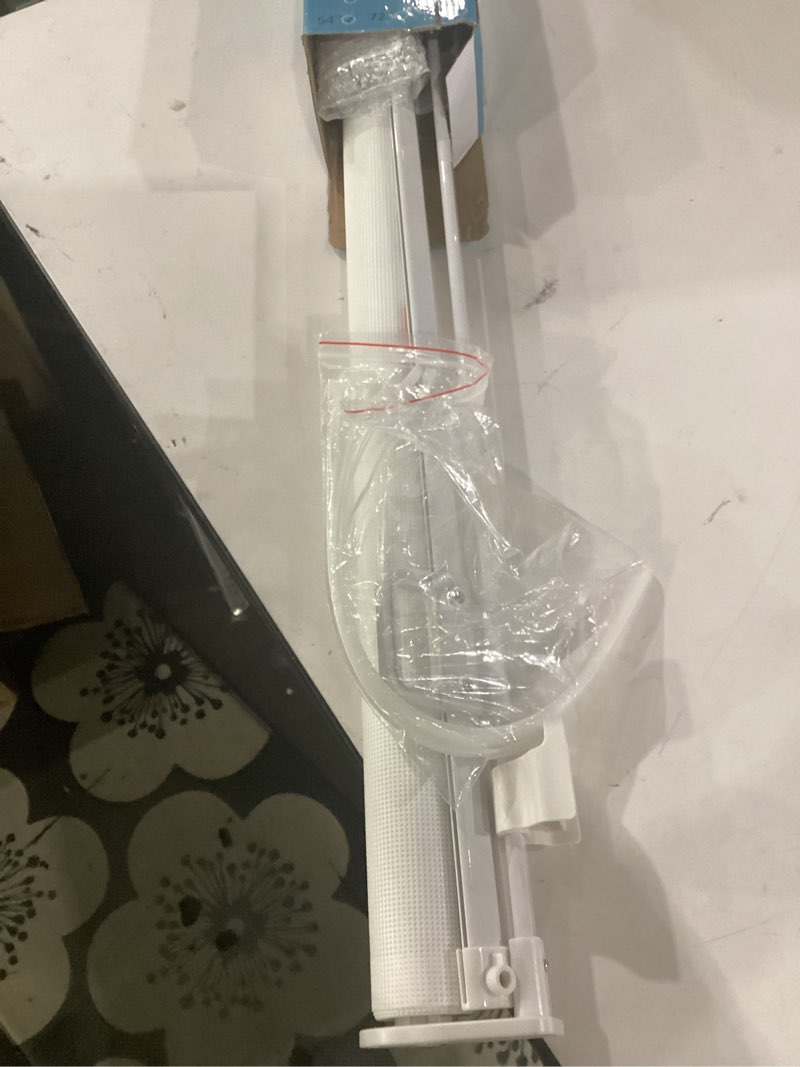 Condition photo showing Good Condition for probebi retractable baby & dog gate - extends to 54" wide, 34" tall - stair, doorway & hallway use b-white 34" tall x 54" wide