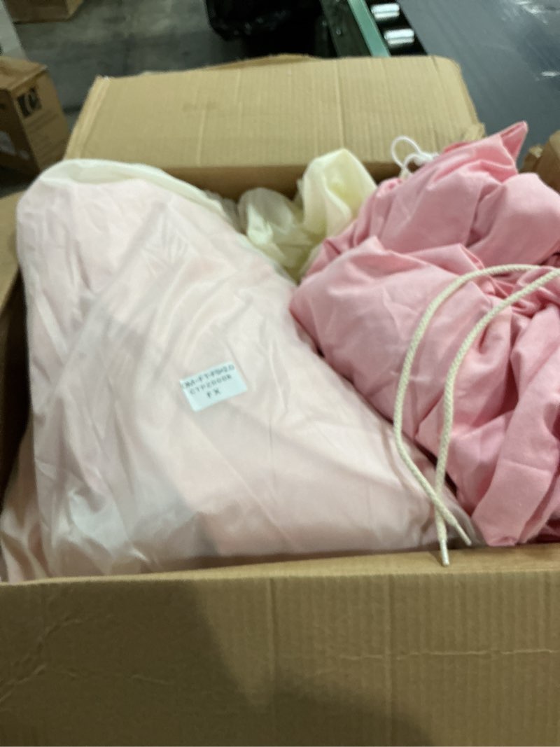 Condition photo showing Good Condition for  Similar Wilwolfer Kids Play Tent Toys for 3-12 Years Toddlers Girls Playhouse with Star Lights & Mat Indoor Outdoor (Pink &  black 