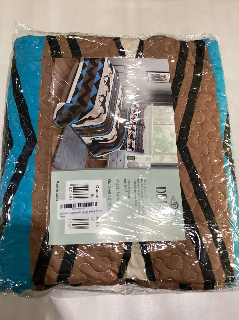 BestGiftEver Quilt Queen Size with Unique Southwest Galloping Horses Print Design, Cabin, Ranch, and Lodge Style Quilted Bedspread Coverlet, 3-Piece Rustic Bedding Set with Quilt and 2 Pillow Shams