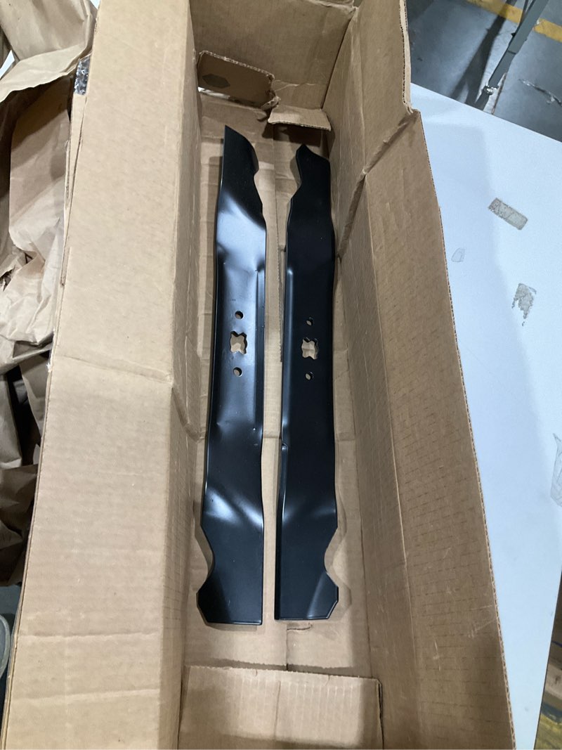 Condition photo showing Good Condition for 942-0641 high lift blade for 21" cutting deck, 742-0641 mower blade compatible with cub cad-et m-td troy-bilt tuff-cut 220 tuff-cut 230 tb200 tb230, replaces 742-04276s, 742-0741, 742-0741a, 2 pack