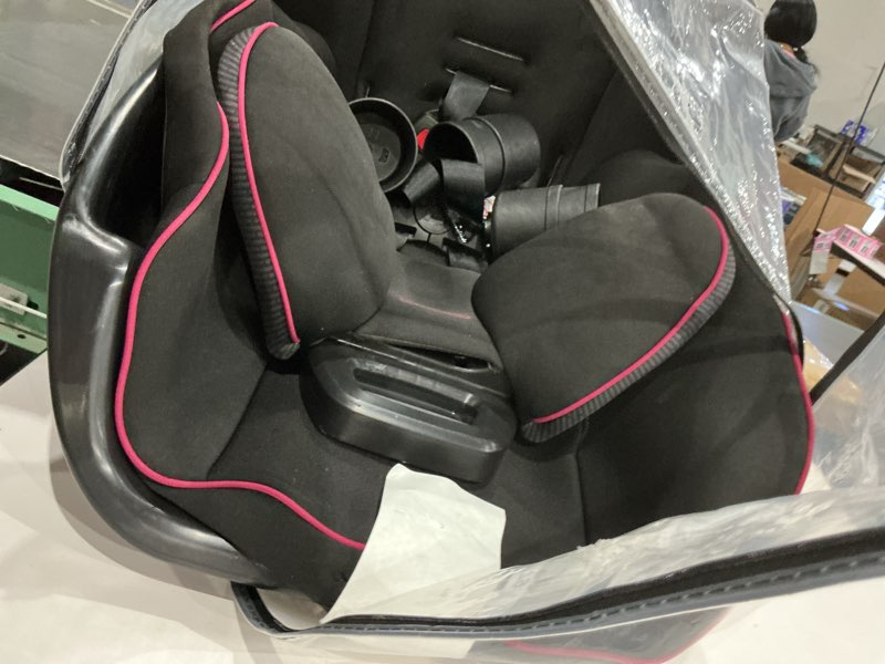 Condition photo showing Good Condition for cosco kids easy elite slim all-in-one convertible car seat, framboise