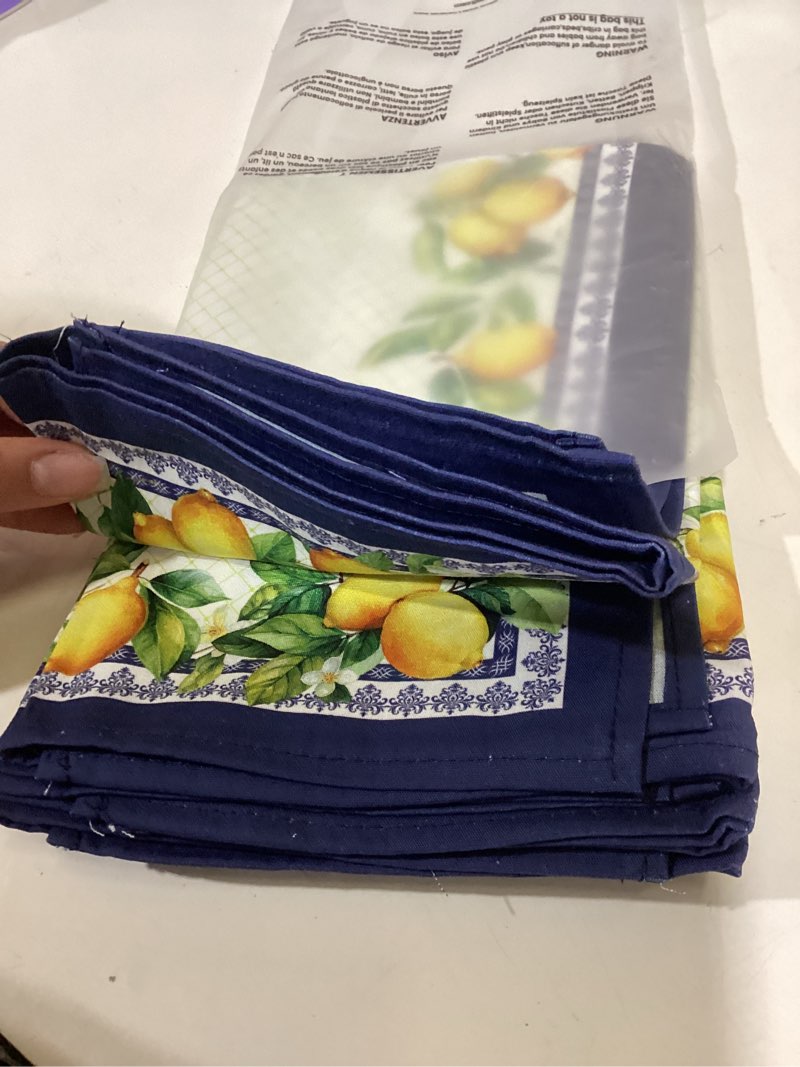 Condition photo showing Good Condition for spring summer lemon napkins, 18×18 inch dinner cloth napkins  washable cotton soft absorbent square napkins for dining kitchen party wedding decoration lemon 18\" x 18\"