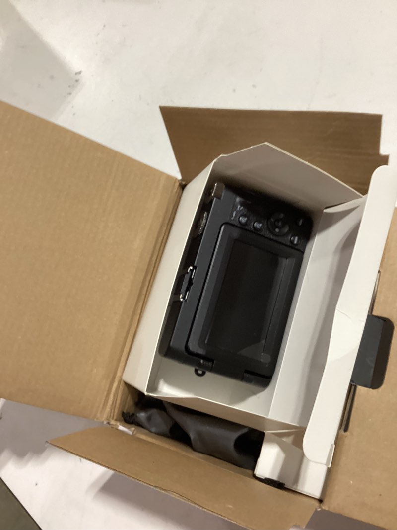 Condition photo showing Good Condition for digital camera 4k vlogging camera for youtube autofocus with 32gb sd card,180°flip screen 16x digital zoom 48mp video cameras camcorder for photography
