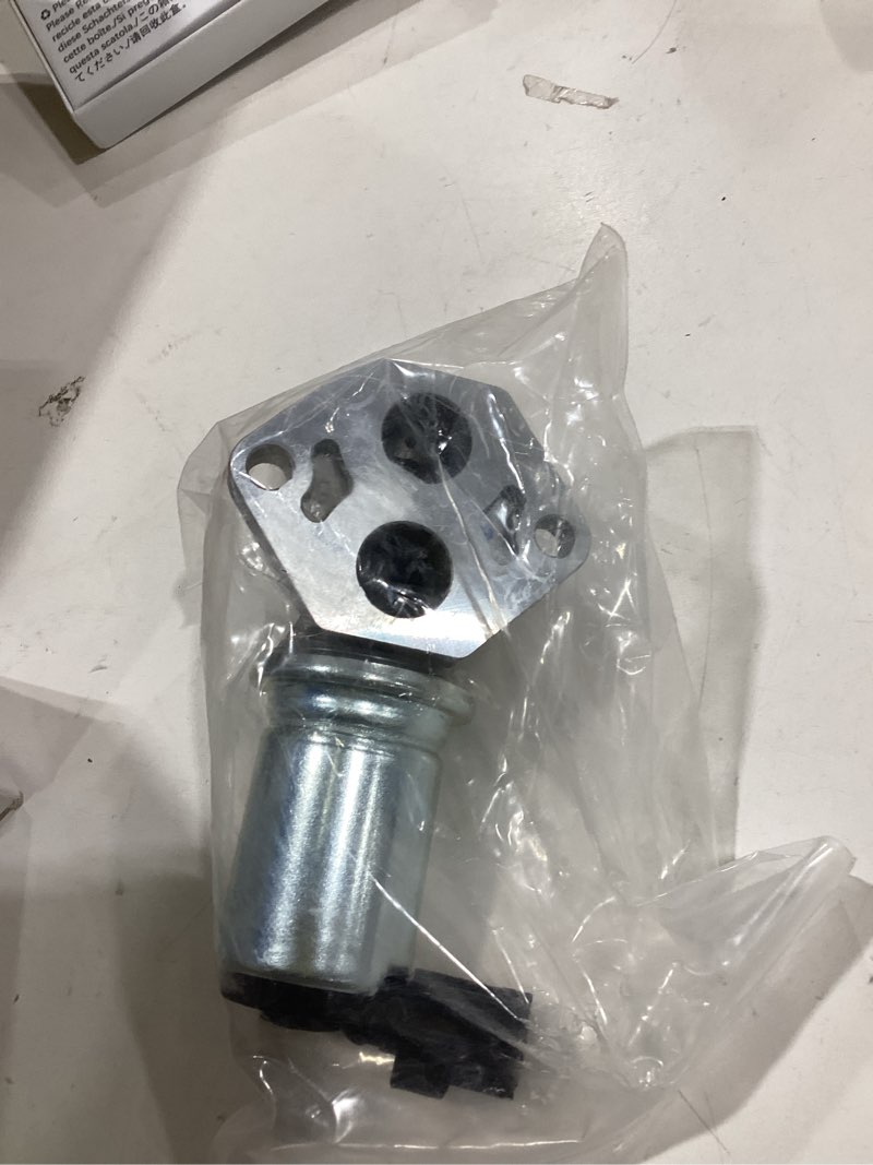 Condition photo showing Good Condition for delphi cv10122 idle air control valve