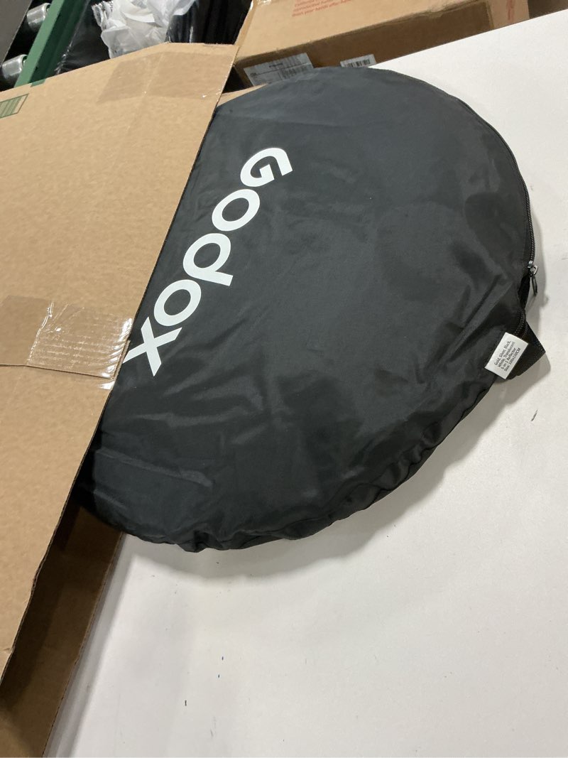 Condition photo showing Good Condition for Godox 40"x60"/100x150cm Collapsible Photography Light Reflector, 5-in-1 Oval Multi Disc Diffuser wit