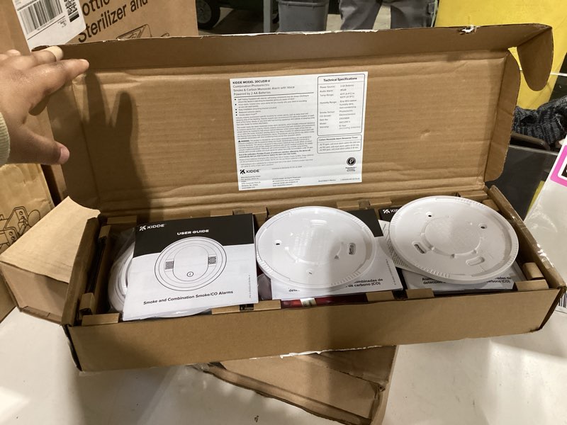 Condition photo showing Good Condition for kidde smoke & carbon monoxide detector for home, 10-year battery powered, voice alerts, 3-pack