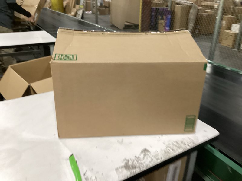 Condition photo showing Good Condition for beige comforter set unknown size 