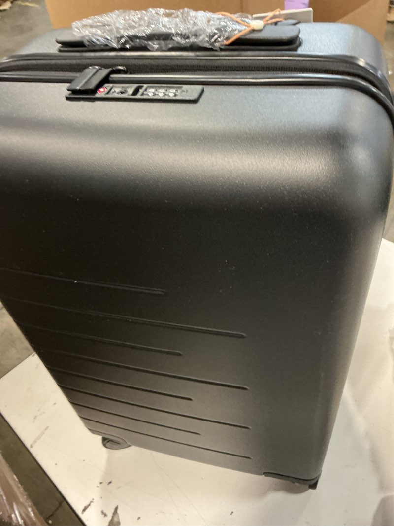 Condition photo showing Good Condition for Expandable Small Carry-On Suitcase, Black