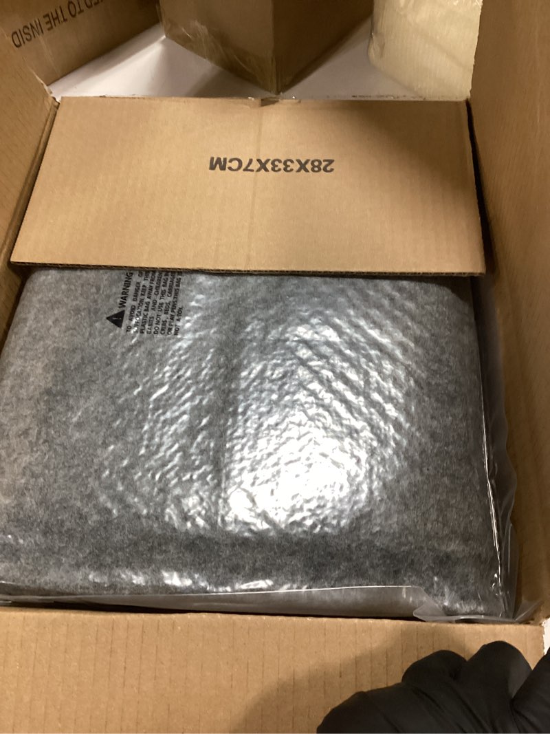 Condition photo showing New/Like New for Non-Slip Rug Pad, 3x5 Ft Extra Large Felt Area Rug Cushioned Non Skid Carpet Pads, Felt Rug Pad for Under Hardwood Floors, Thick Non-Slip Rug Pads for All Floors, Keep Rug Soft and Safe 3' x 5'