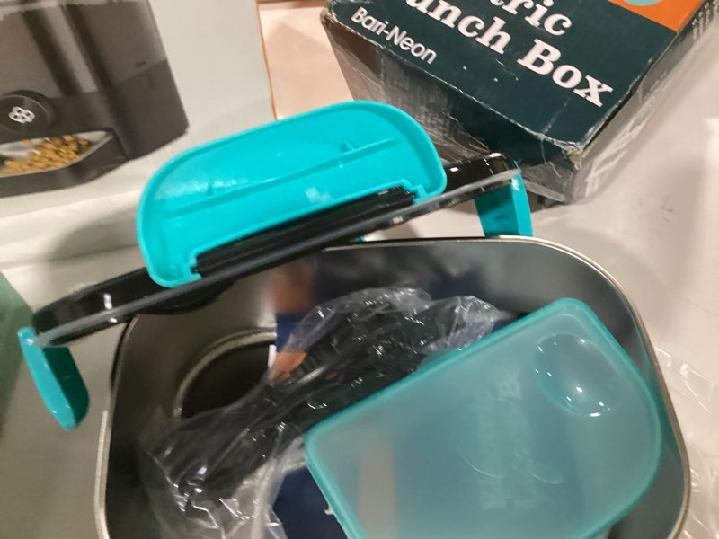 Condition photo showing New/Like New for TRAVELISIMO Electric Lunch Box for Adults 100W Heated Lunch Box For Men 1.5L Stainless Steel Portable Food Warmer, 12/24/110V for Travel & Work, Loncheras Electricas Para Calentar Almuerzo Neon Blue