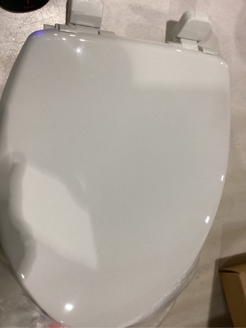 Condition photo showing Good Condition for mayfair little2big? elongated plastic toilet seat in white with sta-tite? seat fastening system? and whisper•close? hinge