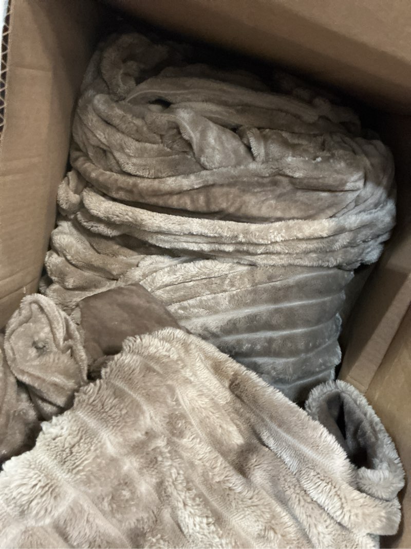 Condition photo showing Good Condition for Bedsure King Comforter - GentleSoft™ 3 Pieces Double-Side Fleece Fluffy Warm Taupe Comforter Set, Cozy Striped Room Decor Aesthetic, Luxury King Size Bedding with 2 Pillowcases, 104x90 Inches King (104" x 90") 09 - Warm Taupe