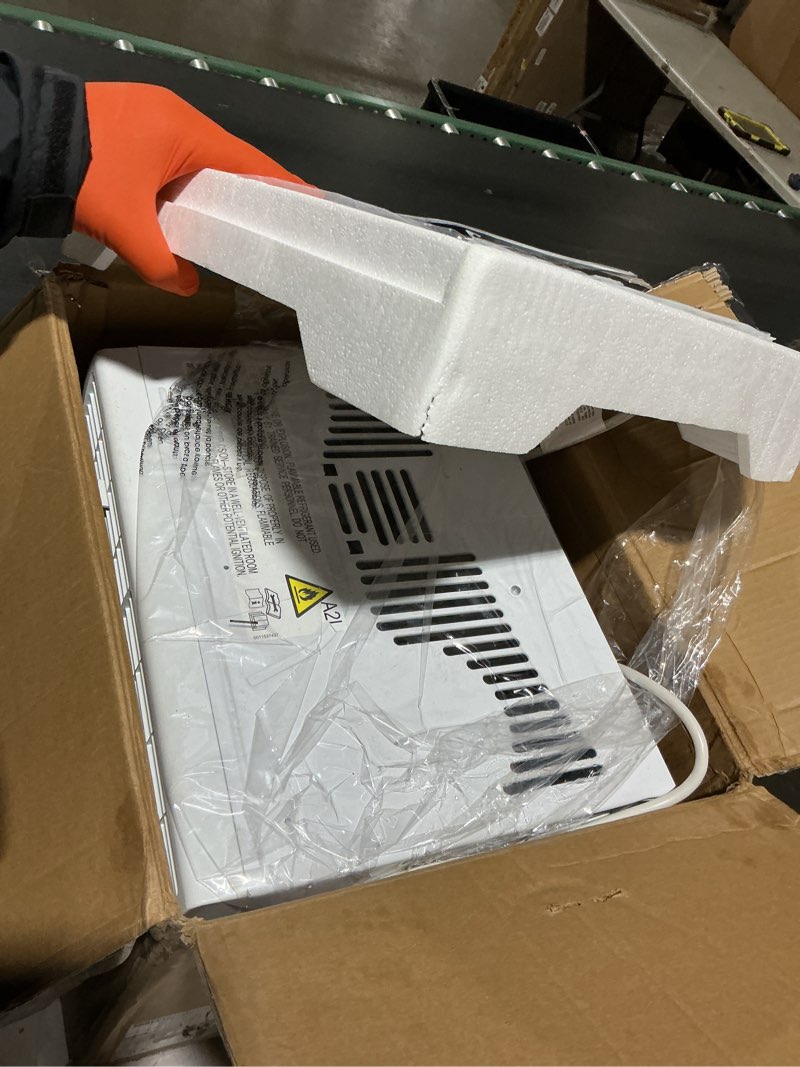 Condition photo showing Good Condition for ge window air conditioner unit, 5,000 btu for small rooms up to 150 sq ft. with manual adjustable fan and cooling settings, perfect for small bedroom or living room, easy install kit included, white new 5,000 btu mechanical controls white