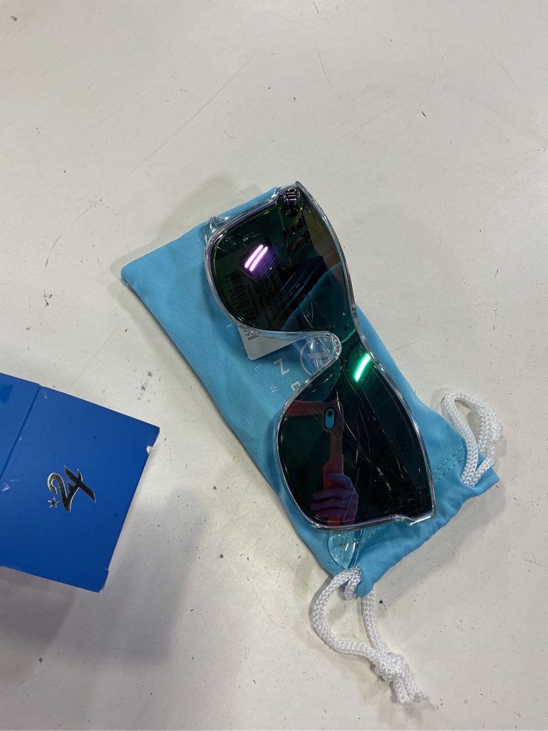 Condition photo showing New/Like New for men's blenders eyewear millenia dx polarized sunglasses american icon