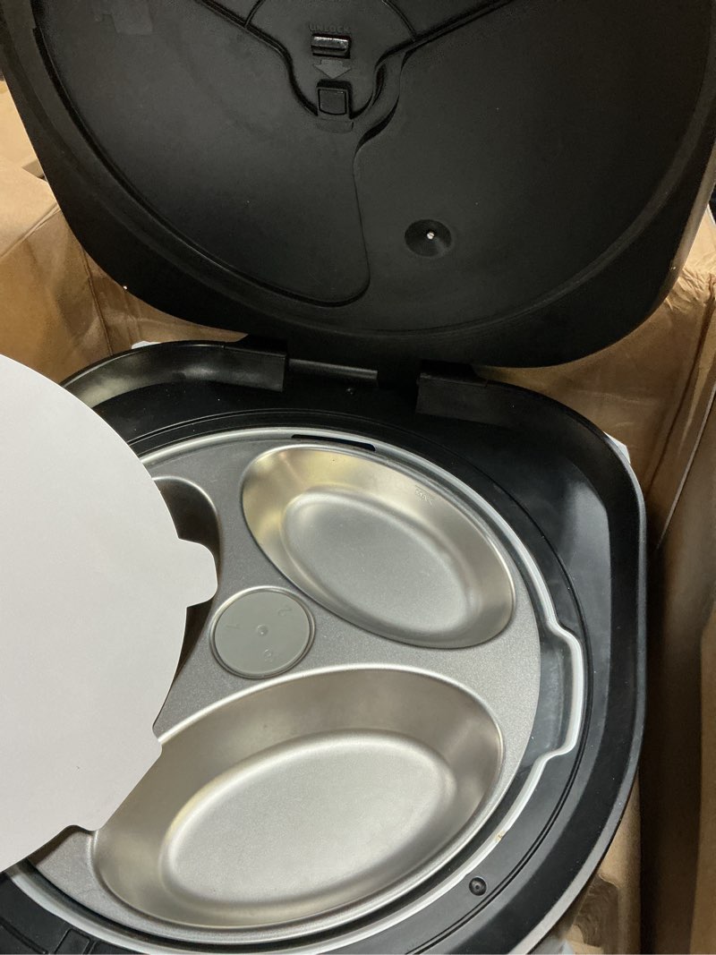 Condition photo showing Good Condition for PETLIBRO Automatic Cat Feeder Wet Food with Stainless Steel Bowl, Refrigerated Auto Cat Feeder with Semiconductor Cooling, 3 Fresh Meals for 3 Days, App-Controlled Pet Food Dispenser, Easy to Clean Black Feeder