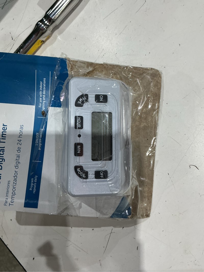 Condition photo showing Good Condition for utilitech 1-outlet plug-in countdown lighting timer