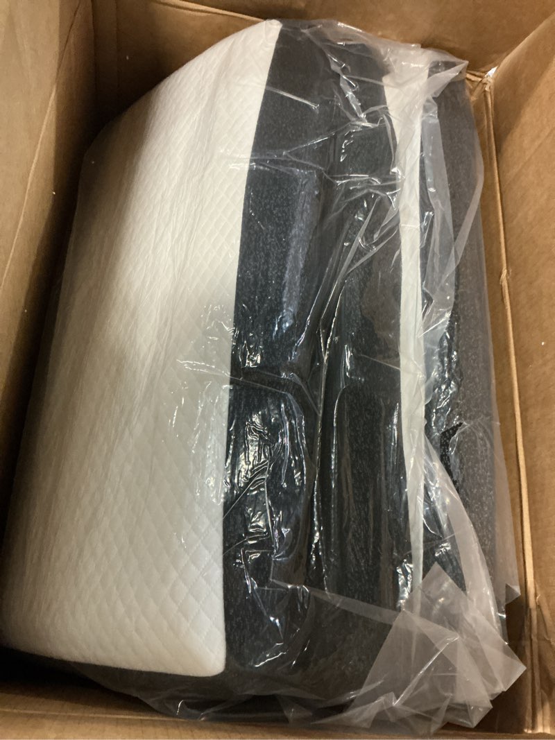 Condition photo showing Good Condition for OLIXIS Tri-fold Memory Foam Mattress - 3 Inch Twin Size Portable Floor Bed, Foldable Mat for Kids and Adults, Collapsible and Washable Cover with CertiPUR-US Certified, for Travel & Camping & Yoga Tw" 3-inch