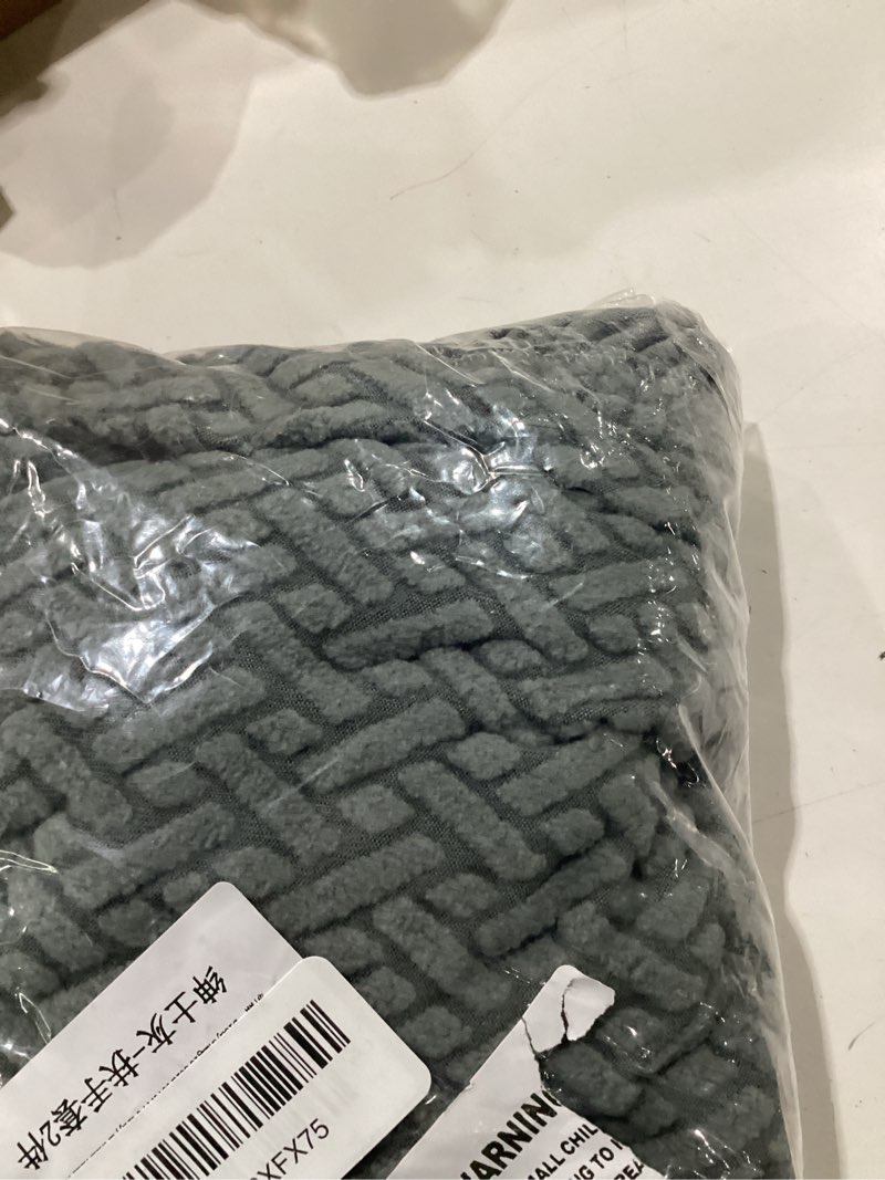 Condition photo showing Good Condition for 2Pcs Couch Arm Covers, Armrest Cover for Sofa, Sofa Arms Covers Washable Arms with Twist Pins Soft,Skin-Friendly for Pets (Texture Gray, Armrest Cover) Texture Gray Armrest Cover