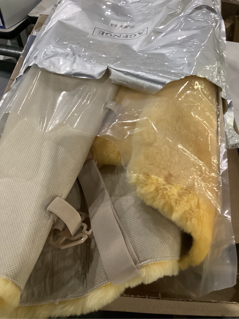 Condition photo showing Good Condition for natural fur sheepskin universal car seat cover for seat cushion auto accessories, (yellow, universal fit) pale beige universal fit