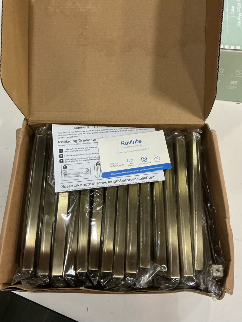 https://lotting-media.assets.bidfta.com/lotting_48c6ea5a-26de-46d6-a63f-4e1ae4849a1a