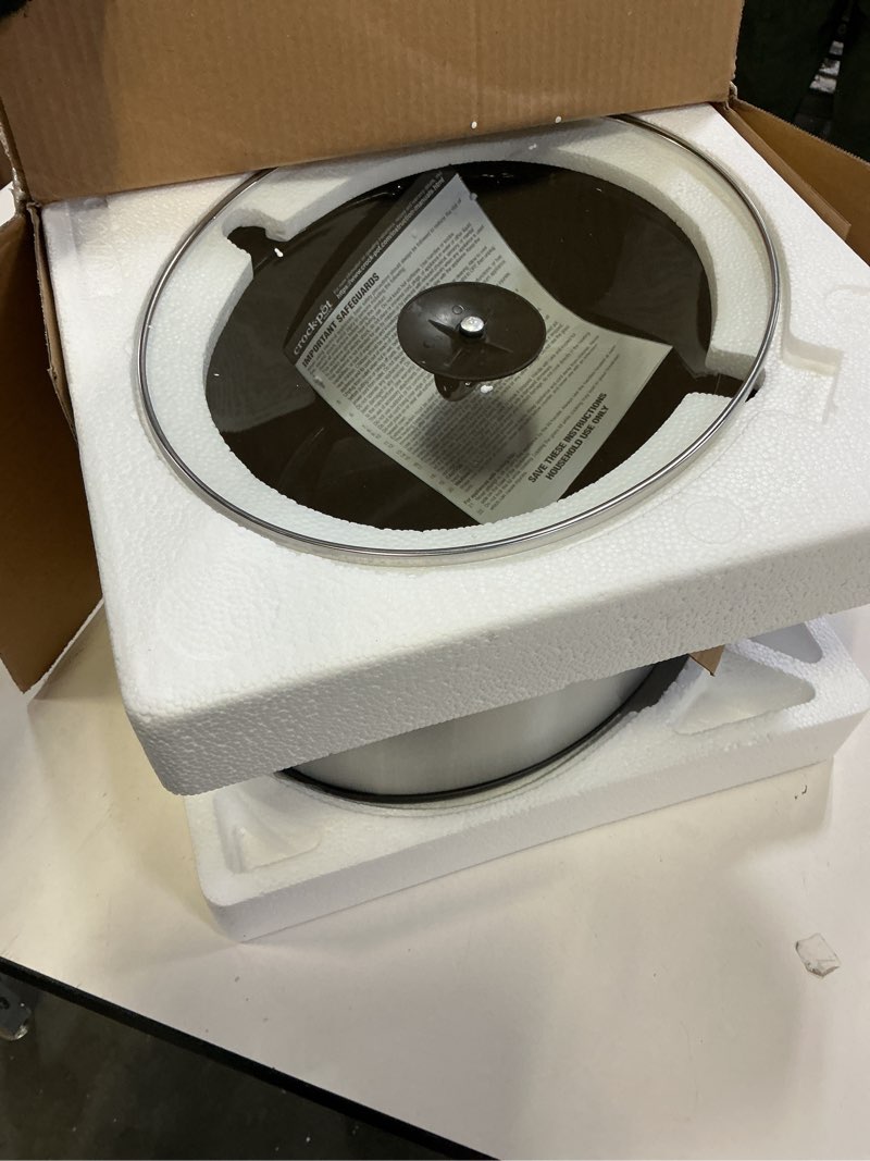 Condition photo showing Good Condition for Crock-Pot 7 Quart Oval Manual Slow Cooker, Stainless Steel (SCV700-S-BR), Versatile Cookware for Large Families or Entertaining 7 Qt