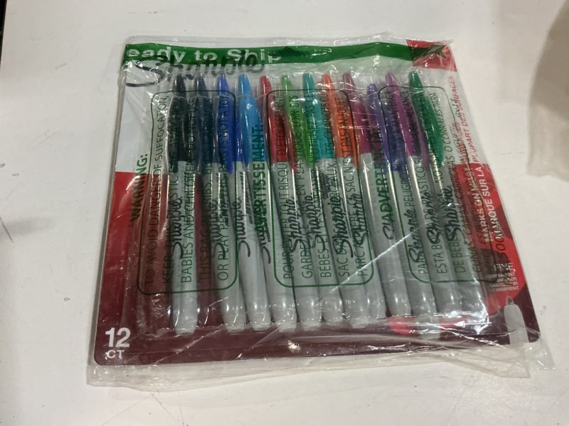 Condition photo showing New/Like New for Sharpie Retractable Permanent Markers  Fine Point  Assorted Colors  12 Count