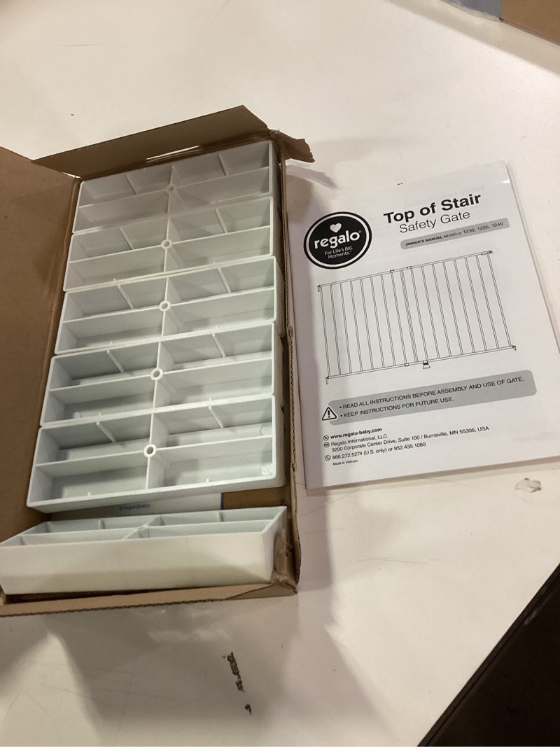 Condition photo showing New/Like New for Saftey gate mounts 