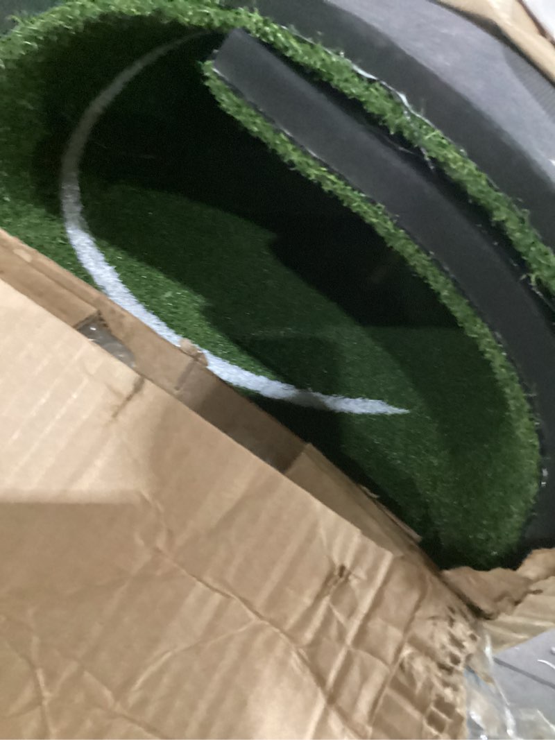 Condition photo showing Good Condition for artificial grass large indoor/outdoor area rug green, durable, and low-maintenance for patios, lawns, and more greenrectangular)