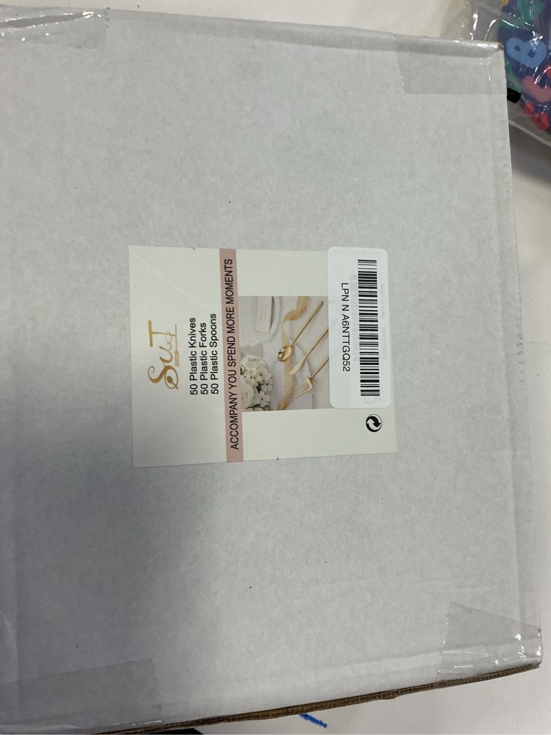 Condition photo showing New/Like New for SUT 150PCS Gold Plastic Silverware, Plastic Utensils,Gold Silverware Disposable,Disposable Utensils Heavy Duty,Plastic Cutlery Set,Includes:50 Knives, Forks and Spoons for Party, Birthday,Wedding