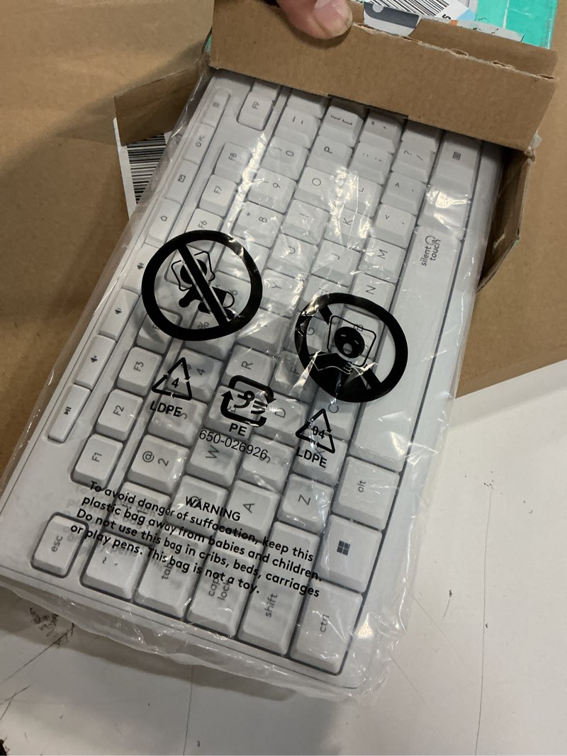 Condition photo showing Good Condition for logitech mk295 wireless mouse & keyboard combo with silenttouch technology, full numpad, advanced optical tracking, lag-free wireless, 90% less noise - off white off-white