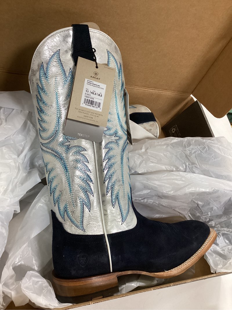 Condition photo showing Good Condition for ARIAT womens P28393_w_foo size 11