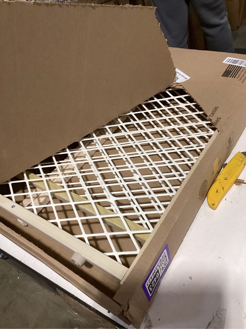 Condition photo showing Good Condition for Toddleroo by North States - Diamond Mesh Wooden Baby Gate: Pressure Mounted Baby Gate for Doorways - Adjustable 26.5 to 42 Inches Wide - 23 Inches Tall