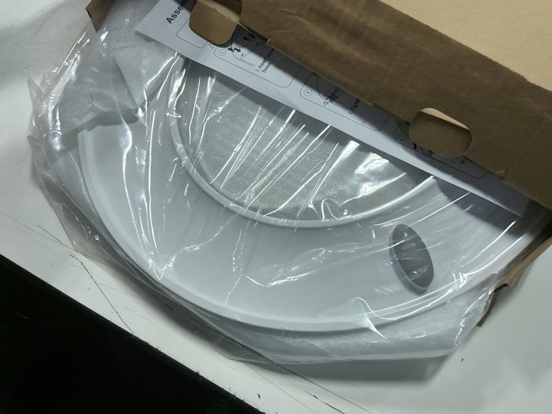 Condition photo showing Good Condition for 1m family toilet seat, patented slow close & quick releasing technology, anti-wiggling, easy to install and clean, standard round with toddler seat built in (1 piece) 1 round with toddler seat built in
