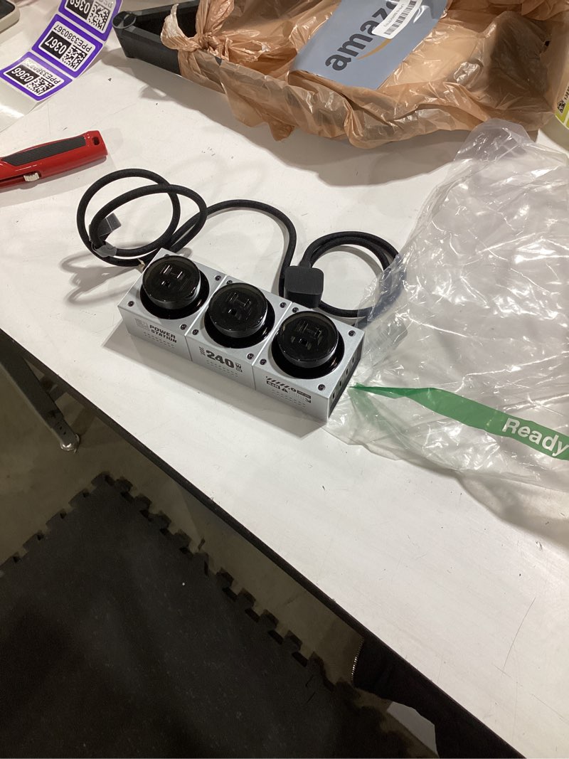 Condition photo showing Good Condition for Mfish 240W Home Desktop and Mobile Phone All-in-One Charging Kit with 2500W AC 3-Outlet Socket