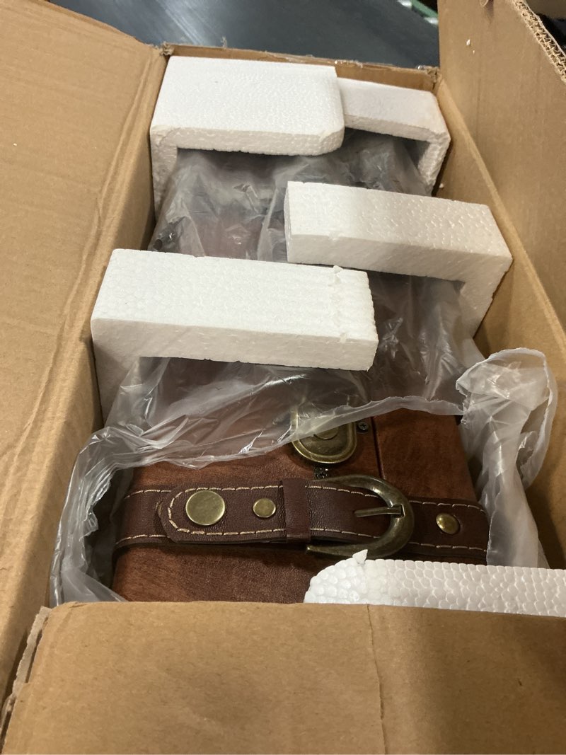 Condition photo showing Good Condition for vintage suitcase, small luggage compartment, fashionable vintage suitcase, travel style decorative storage box, perfect for wedding and souvenir decoration boxes (retro red)
