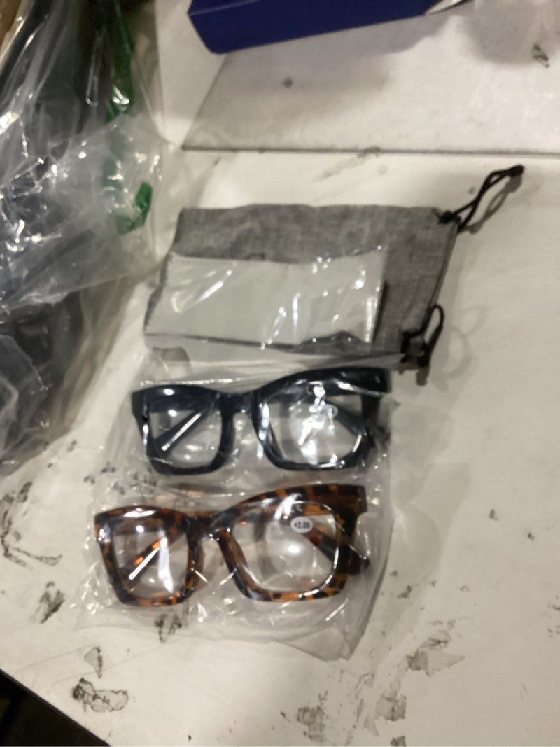 Condition photo showing New/Like New for hubeye oprah style readers for women stylis style reading glasses with blue light blocking and spring hinge bright black/tortoiseshell 2.0 diopters