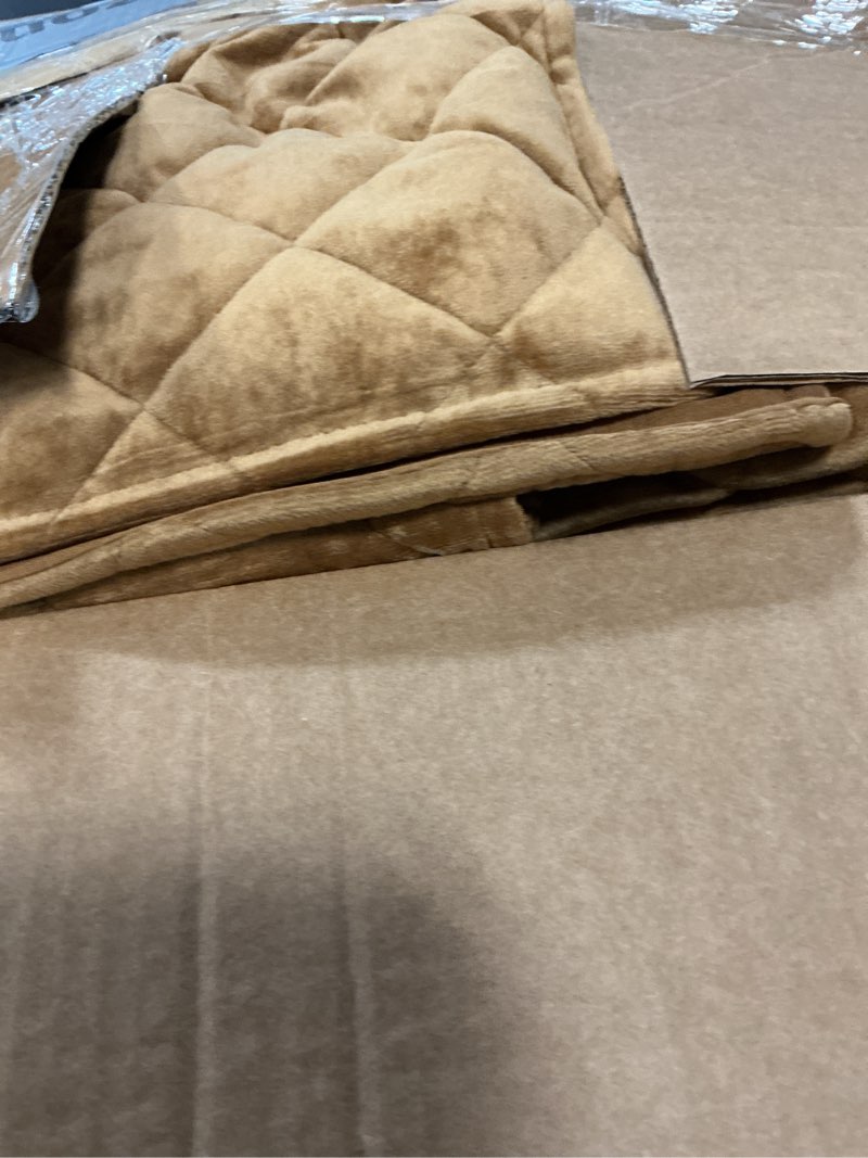 Condition photo showing As Is for EVERGRACE Luxury Velvet Quilt Set Queen Size, Diamond Quilted Lightweight Velvet Comforter for All Season, Ultra Soft Oversized Bedspread Coverlet Bedding Set with 2 Pillow Shams, Beige Taupe FULL/QUEEN (92" x 96") Classic Diamond Beige Taupe