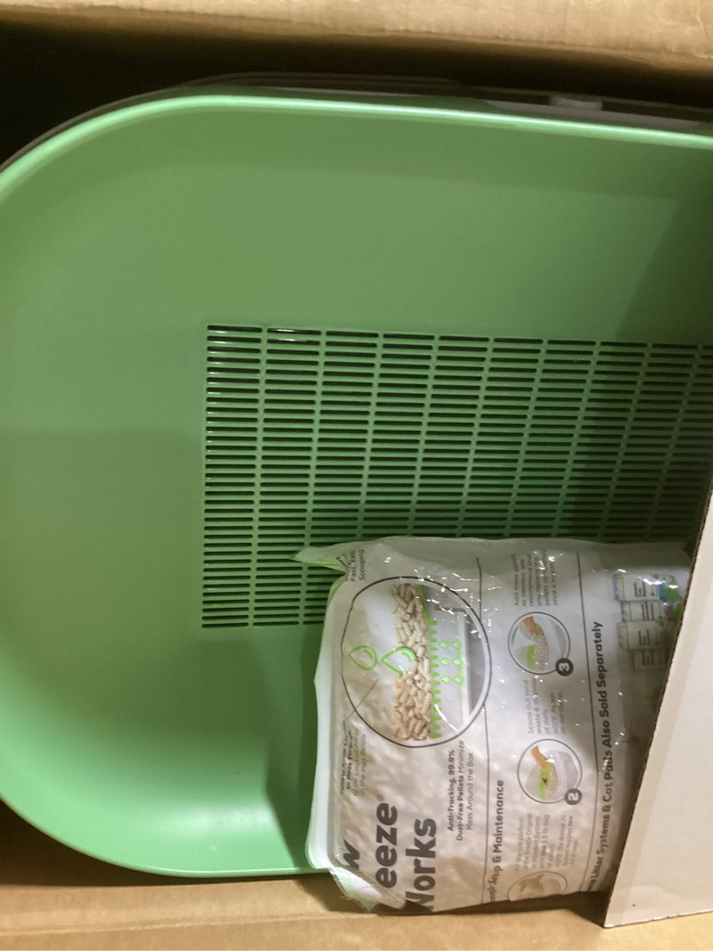 Condition photo showing Good Condition for purina tidy cats breeze covered cat litter box system kit with pellet cat litter, hooded litter box, and litter box pads