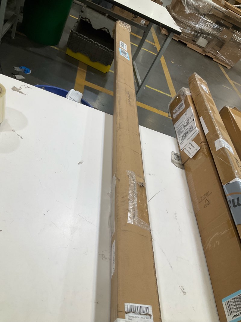 Condition photo showing Good Condition for chrisdowa light filter black, 63 in x 72 in