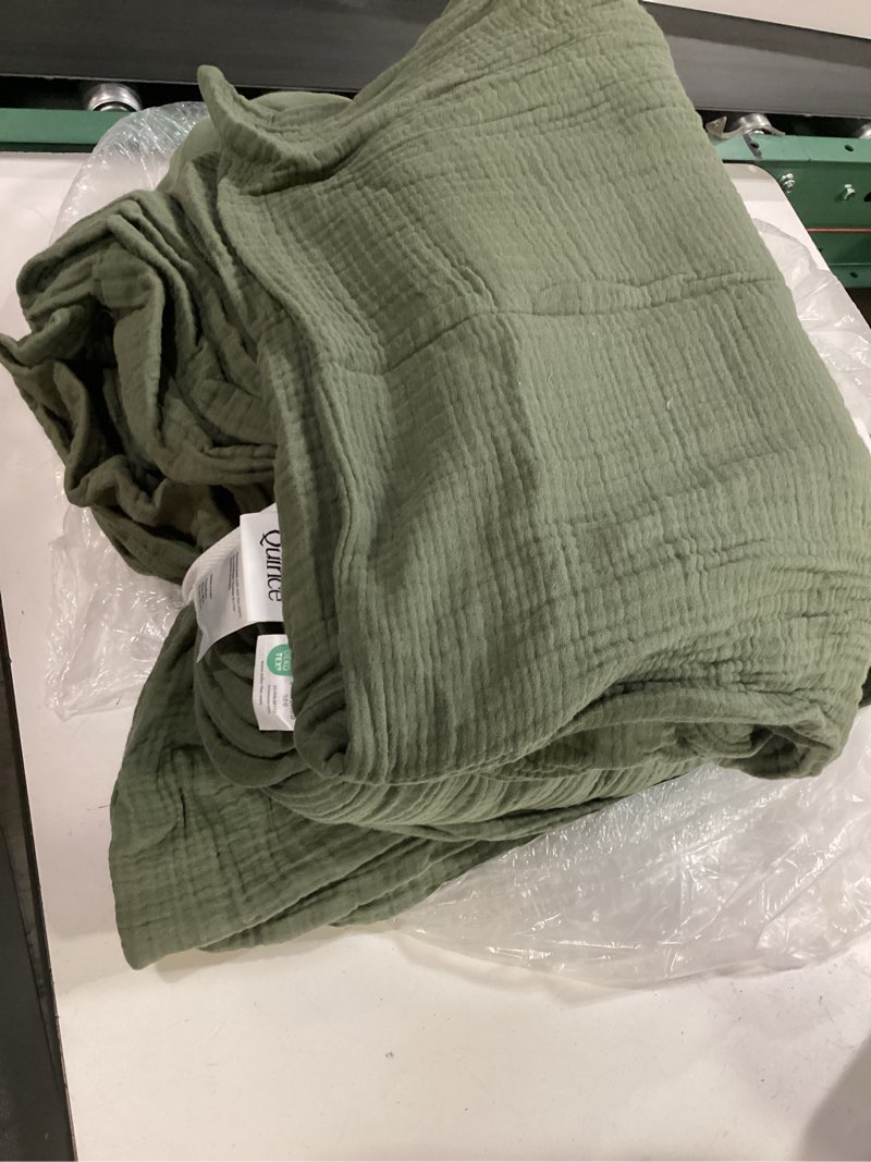 Condition photo showing Good Condition for quince-airy gauze duvet cover set - cotton-olive green- king 